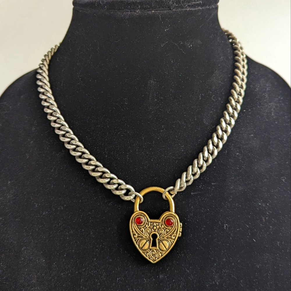 Jewelmint Locket Necklace
